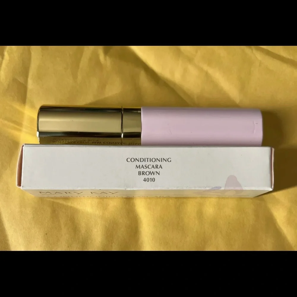 Mary Kay Waterproof Mascara 4010 Brown .45 Oz Discontinued &‎ Rare